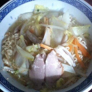 蓮根と白菜の塩ラーメン